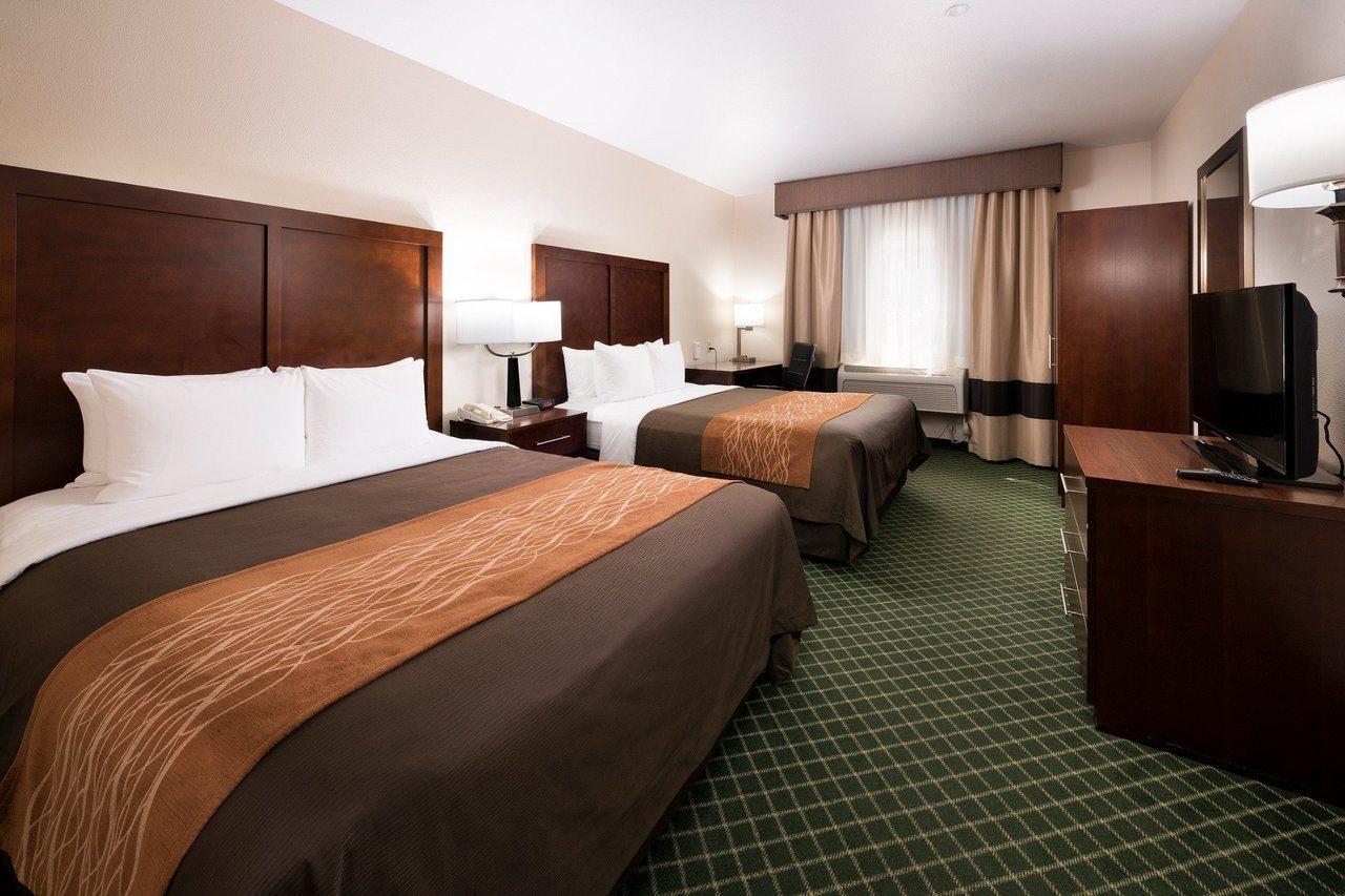 Comfort Inn & Suites Oakland Airport Bagian luar foto