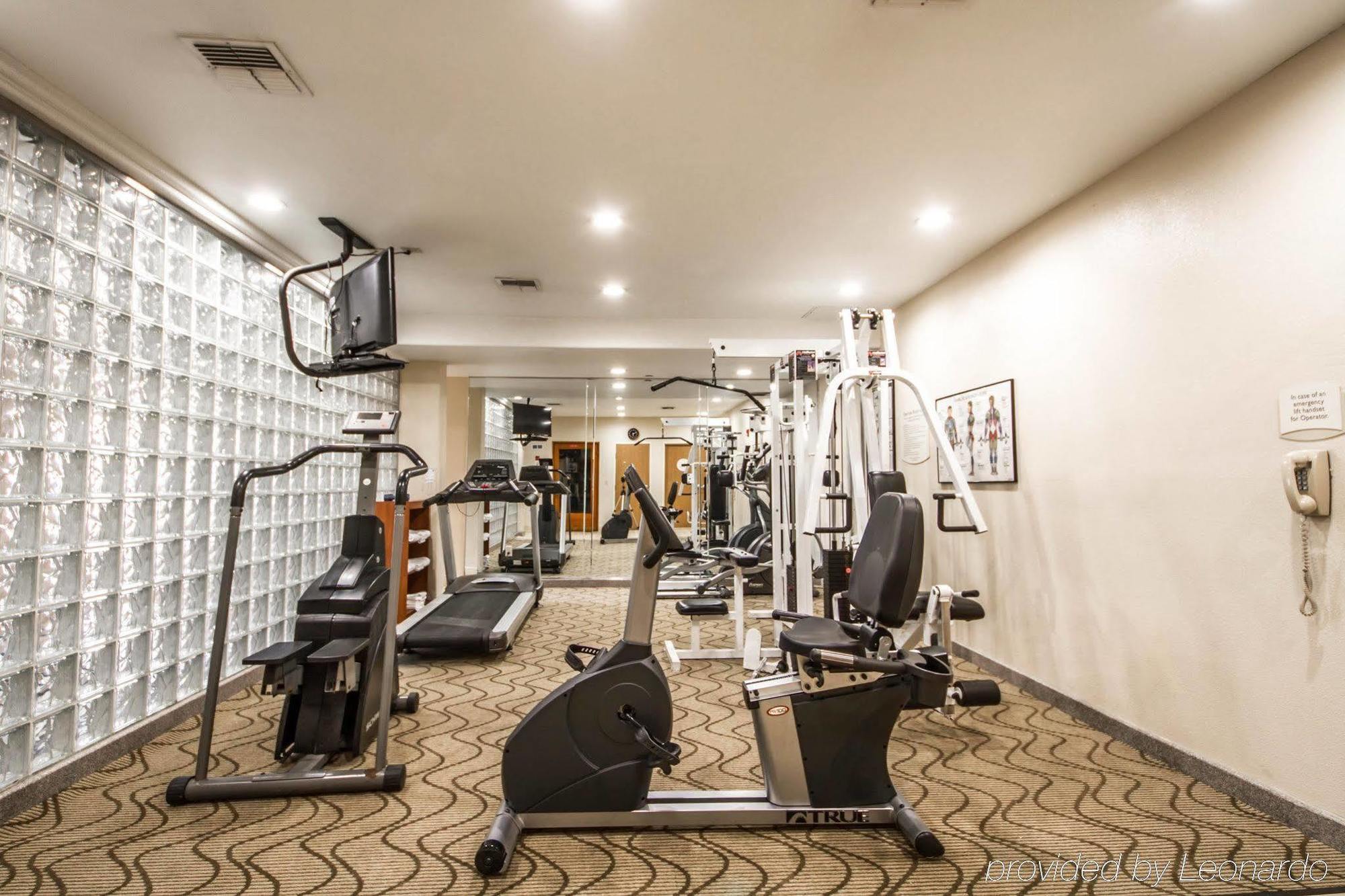Comfort Inn & Suites Oakland Airport Bagian luar foto
