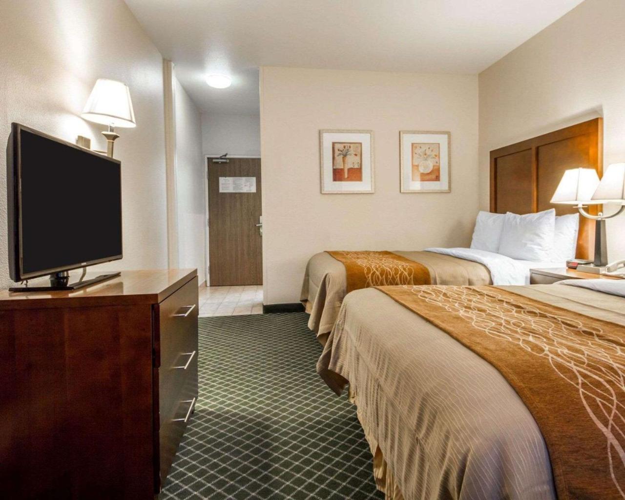 Comfort Inn & Suites Oakland Airport Bagian luar foto