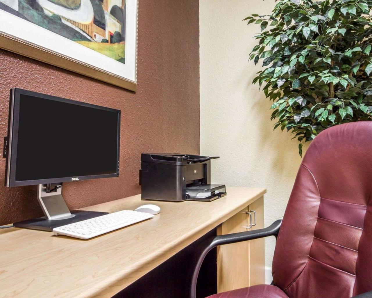 Comfort Inn & Suites Oakland Airport Bagian luar foto