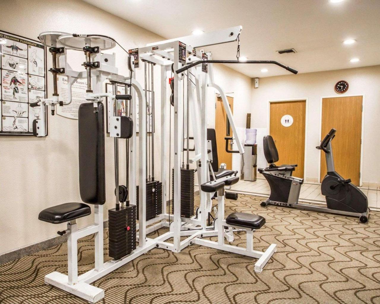 Comfort Inn & Suites Oakland Airport Bagian luar foto