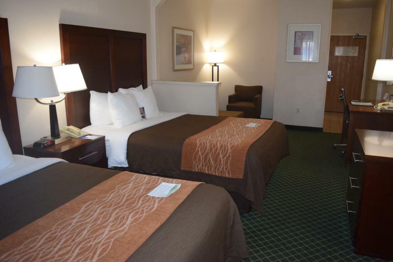 Comfort Inn & Suites Oakland Airport Bagian luar foto